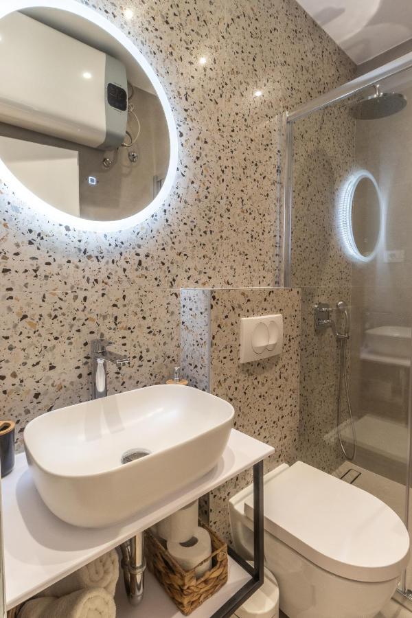 Apartments Kiwi ดูบรอฟนิก ภายนอก รูปภาพ