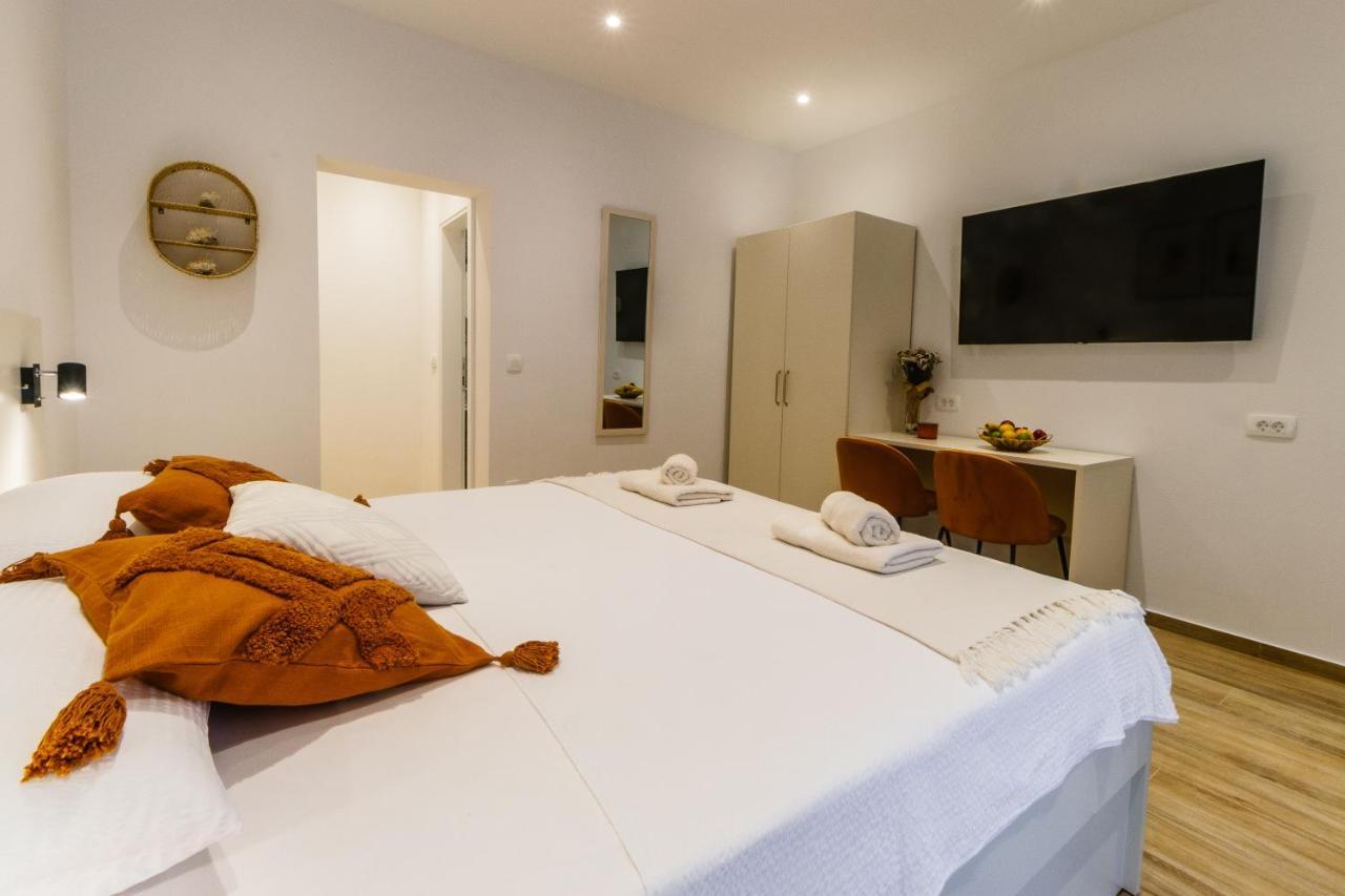 Apartments Kiwi ดูบรอฟนิก ภายนอก รูปภาพ