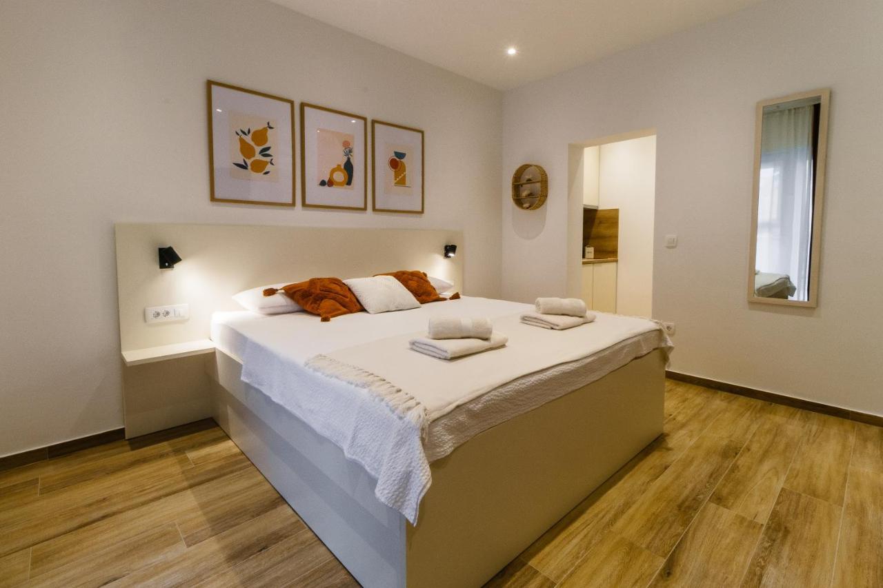 Apartments Kiwi ดูบรอฟนิก ภายนอก รูปภาพ